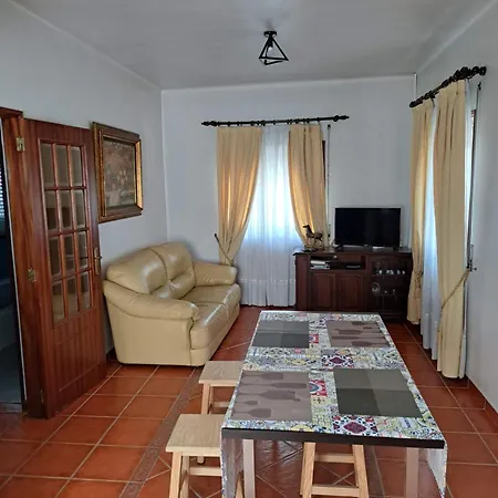 Casa Azelia E Albino Aves